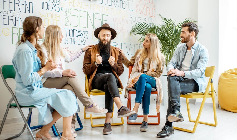 Mind Well - The pros and cons of group psychotherapy
